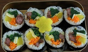 rong bien lam sushi kimpap
